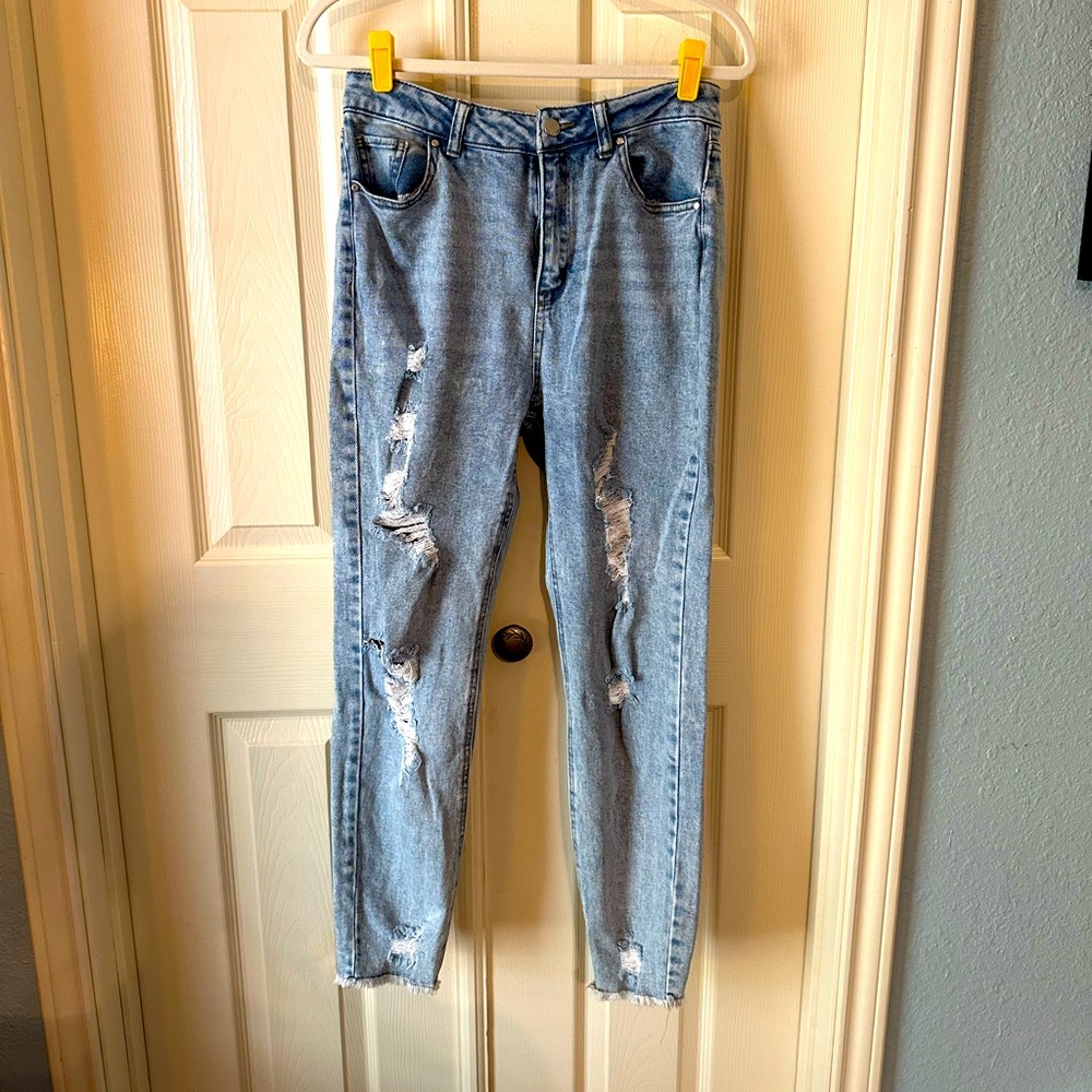 Tinseltown High Rise Distressed Juniors Size 9 Skinny Jean
